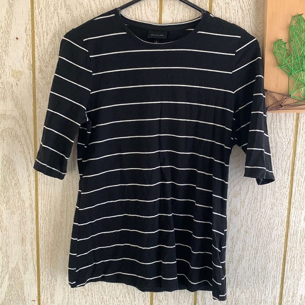 Black and white striped short sleeve shirt